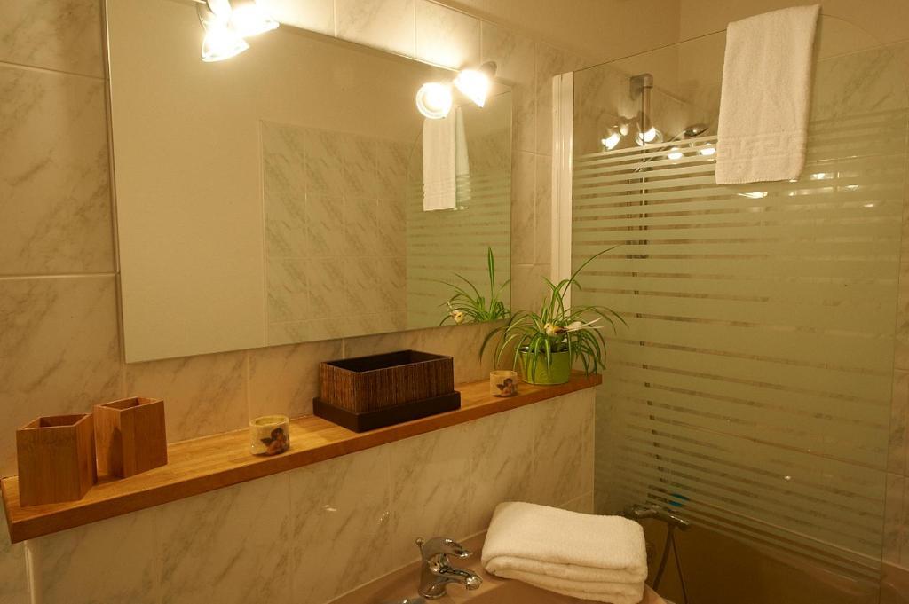 Hotel Le Relais Fleurance エクステリア 写真